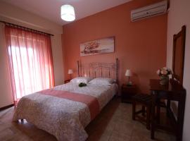 Alexandra Spingou Apartments, hotell i Dassia