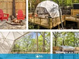 Luxe 2 Bed Dome w Hot Tub Deck Fire Pit & Bath