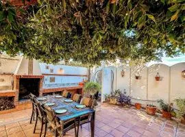 Gorgeous Home In Benalmadena With Wifi