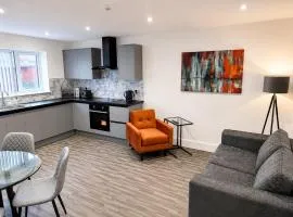 Modern Flat Close to EMA Airport 3