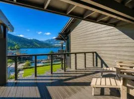 Stylish Lakefront Condo F5 Wapato Point Chelan