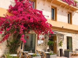 Holzer II, hôtel à Porto-Vecchio