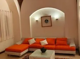 Rihanna 2 bedrooms with lagoon access
