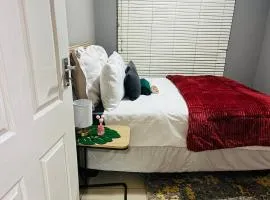 Comfortable 2 bedroom house at Protea North Ext 1