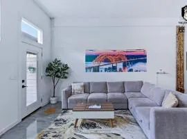 The Stallion #103 - Walk to Attractions - Modern 2BD Loft in Downtown with Patio