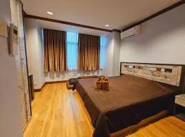 Private rooms in Phatumwan Chula near Samyan, Chinatown, Jay-o Siam center, Central world middle of Bangkok