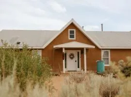 El Ranchito Alegre Taos-Style 3BR in Corrales