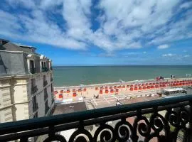 L'instant mer T2 vue mer face Casino 4P