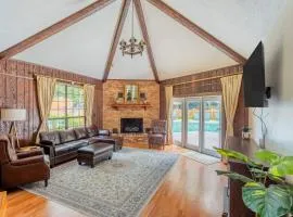 Golden Isles Lrge Home- Huge Pool, Hot Tub, Game Rm