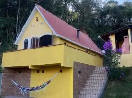 Chalezinho amarelo ipiabas