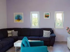 Adriatic Pearl - FourBedroom Villa with heated pool
