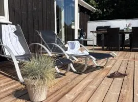 Lovely Cottage Close To Beach And Forest
