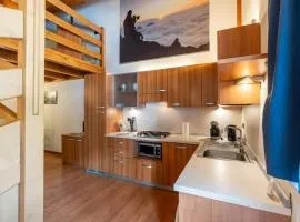 The Ski Stop Apartment & Free Park