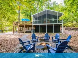 Modern w Fire Pit Deck, Grill & Hot Tub