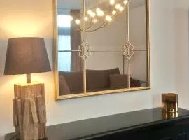 Loft Gryfita - butikowy blisko plaży, 2-poziomowy