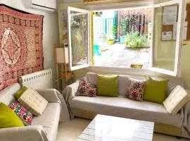 Spacious 2BR Boho Zen House with Private Garden