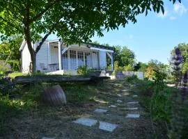 Casuta din Deal - Hilltop Boutique Cottage