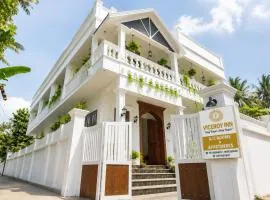 Viceroy Inn Homestay