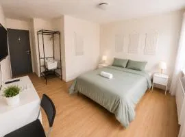 Bed E5 Center-Station-Airport