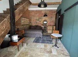 Independent charming studio