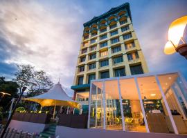 Mega View Hotel, hotel dicht bij: Luchthaven Sultan Haji Ahmad Shah - KUA, Kuantan