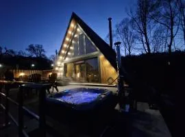 AVA Chalet with Jacuzzi