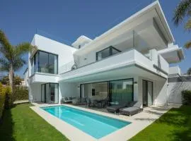 Luxury Villa with private pool