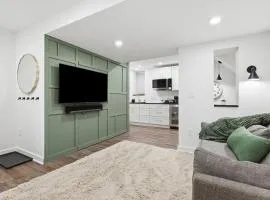 Modern Private Suite in Greenfield, Own Entry