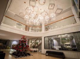 Almont City Hotel, hotel v destinaci Butuan