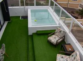 Luxury Penthouse with Private Pool, Ocean, City & Mountain view 6 Pers 2 BR
