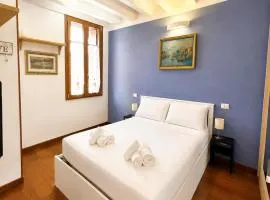 Palazzo Degli Affreschi - Luxury Villa Verona