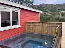 Hvammur 7 whit privat hot tub