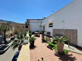 Lucas Rooftop Terrasini near the airport