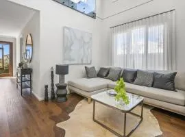 Werribee Gem Luxe Home Family Getaway 6Bed Netflix