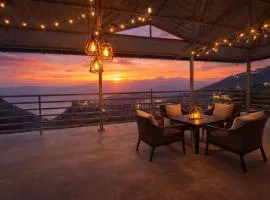 Hotel Kempty Boutique - A 4 Star Luxury Retreat in Mussoorie