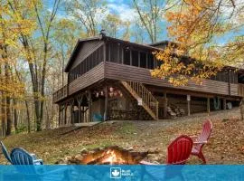 Hot Tub, Deck, Grill, Fire Pit, Game Room & WiFi