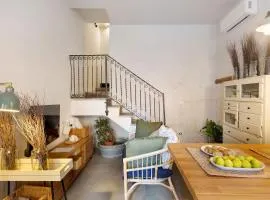 Rosario Sicilian House