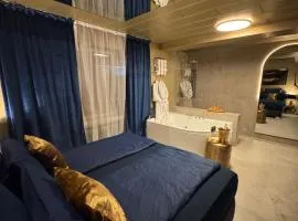Emotion Apartments- Luxury Experience mit Whirlpool-Badewanne
