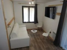 3 Chambres Triples avec 3 Salles de Bain dans appartement Montbrison