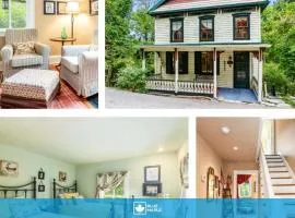 Enchanting Cottage, walk to Downtown Harpers Ferry
