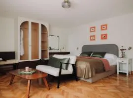 Longchamps l Zamalek l Boutique Hotel with Breakfast