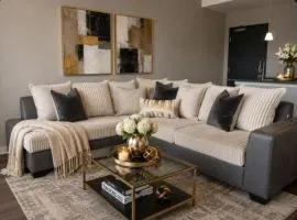 Modern Comfort Prime Location