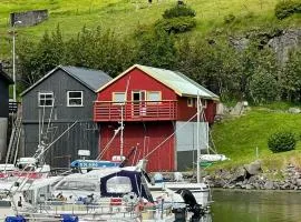 Harbourfront Boathouse Vestmanna Bird Cliffs