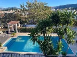 Cosy appartement en villa - Jardin & Piscine - 4 personnes