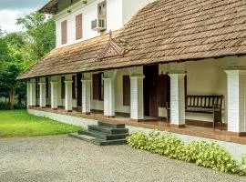 Alaya Stays Mangaly Heritage 270-Year-Old 3 BHK Authentic Kerala Heritage Villa with Courtyard & Garden