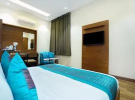 Elaris hotel