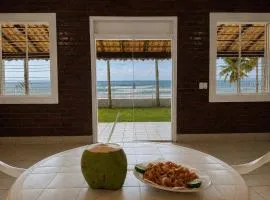 Casa Pé na Areia - Praia Grande - ES