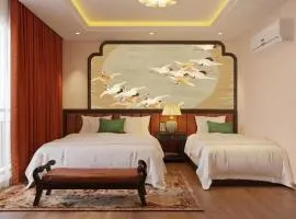 Nusmile's Hostel and Travel