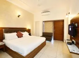 Hotel Aradhana In Mount Abu