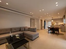 ΛΑΚΩΝΙΖΕΙΝ Luxury Suites